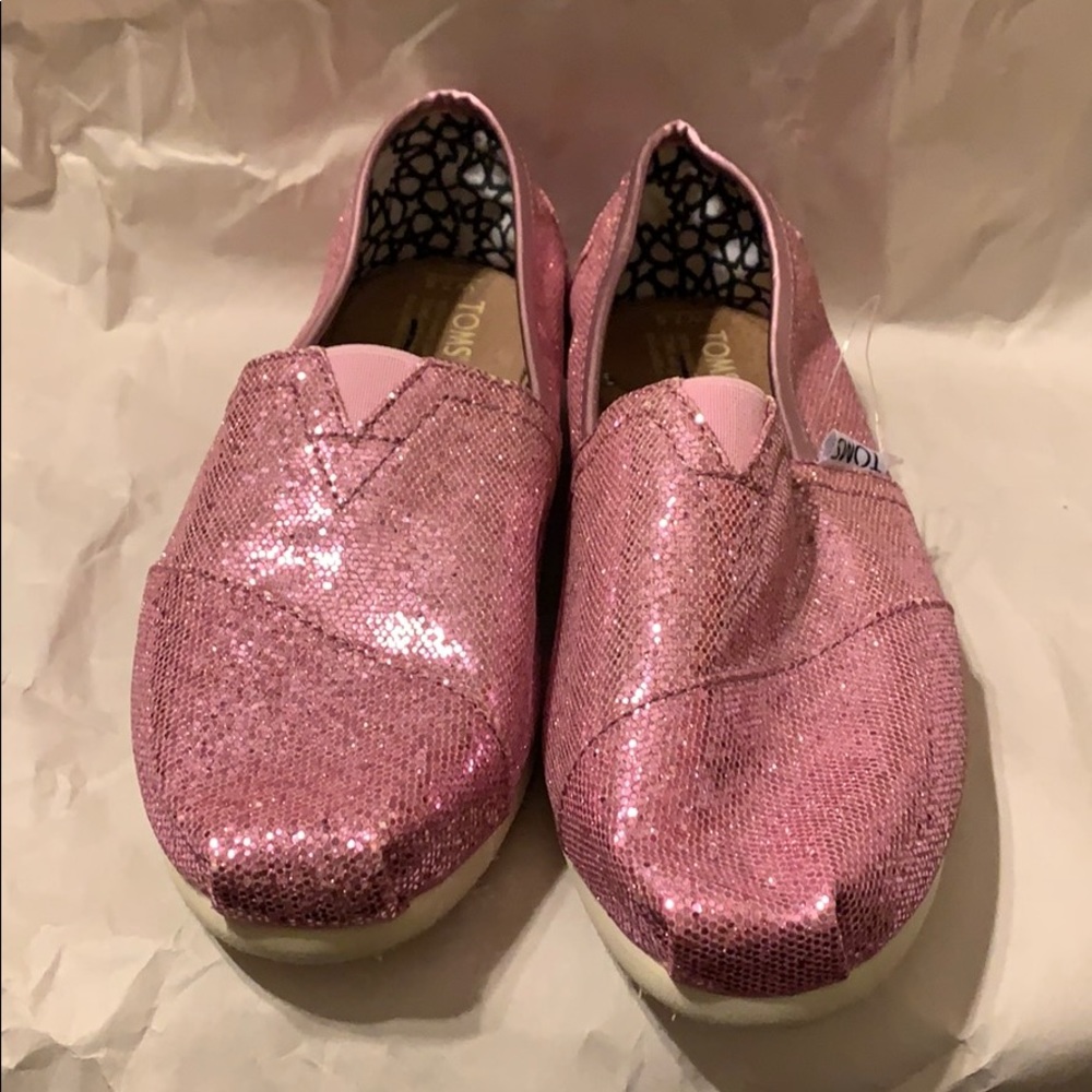 Toms